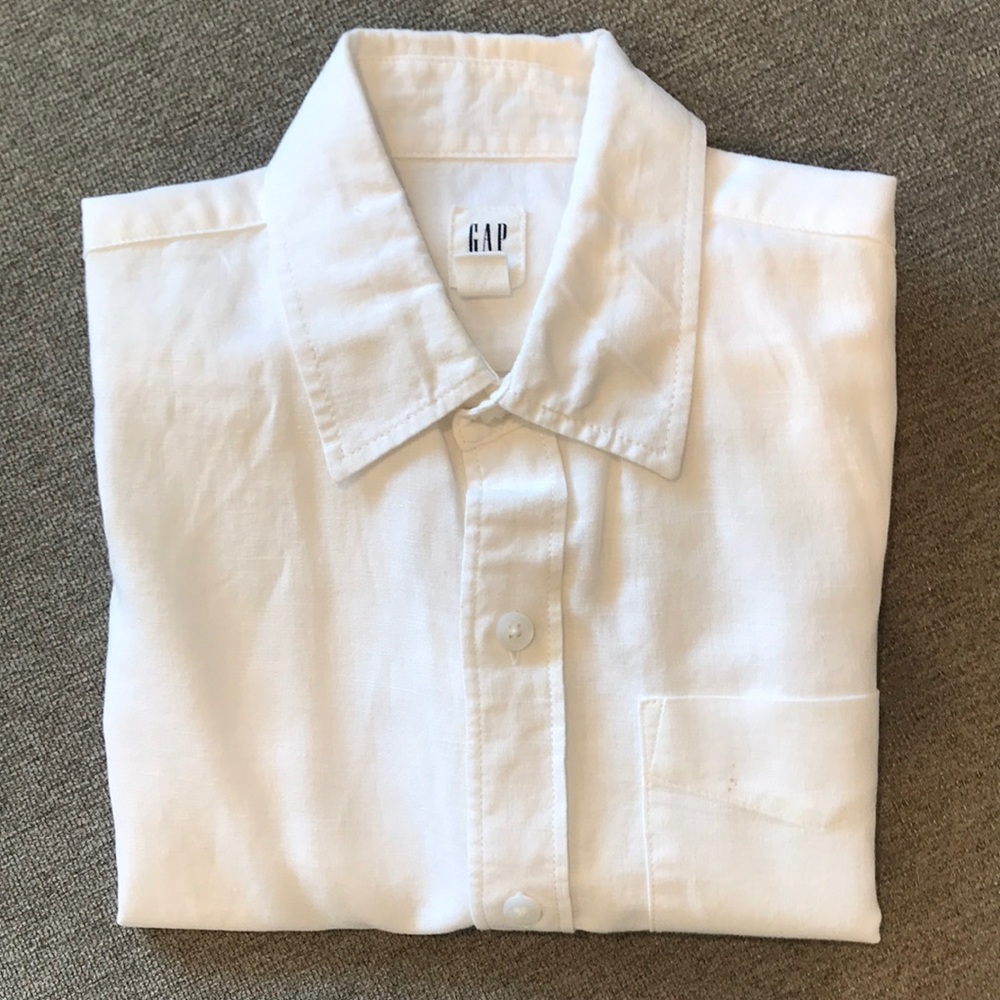 GapKids. Short sleeve button shirt.